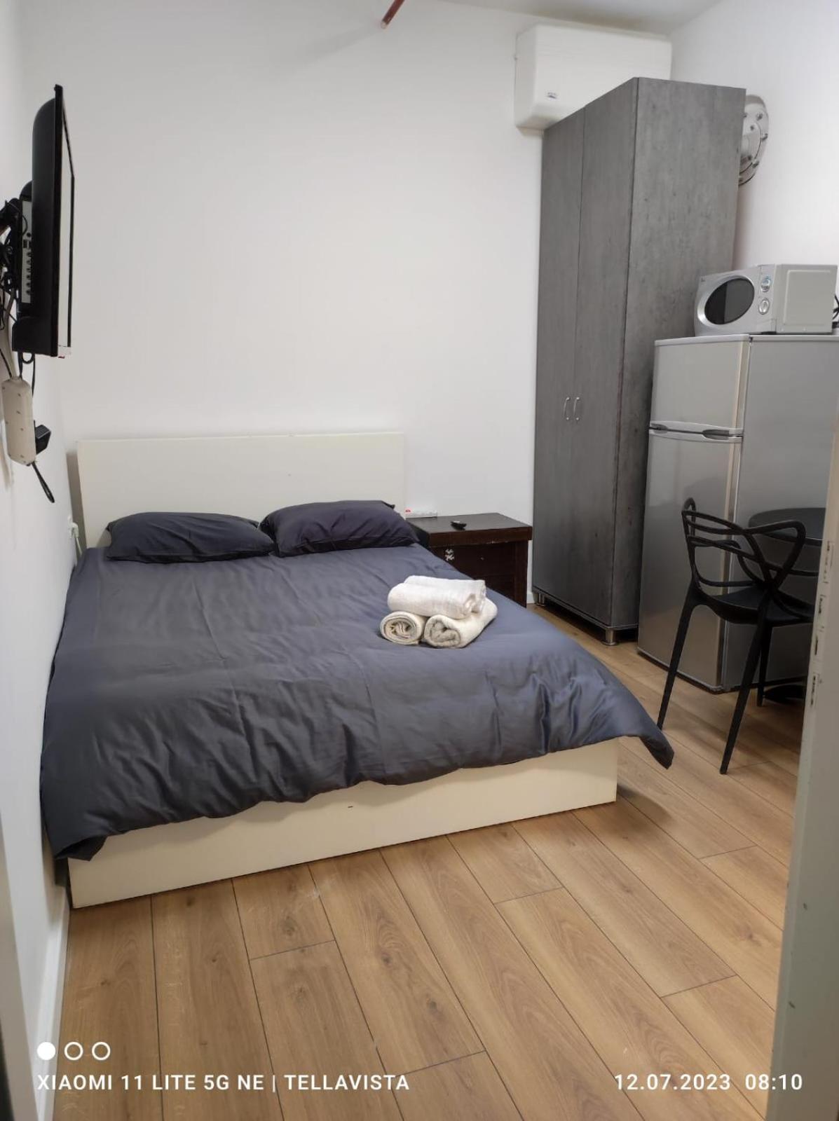 Nahal Oz 33 Aparthotel Бат Ям Екстериор снимка