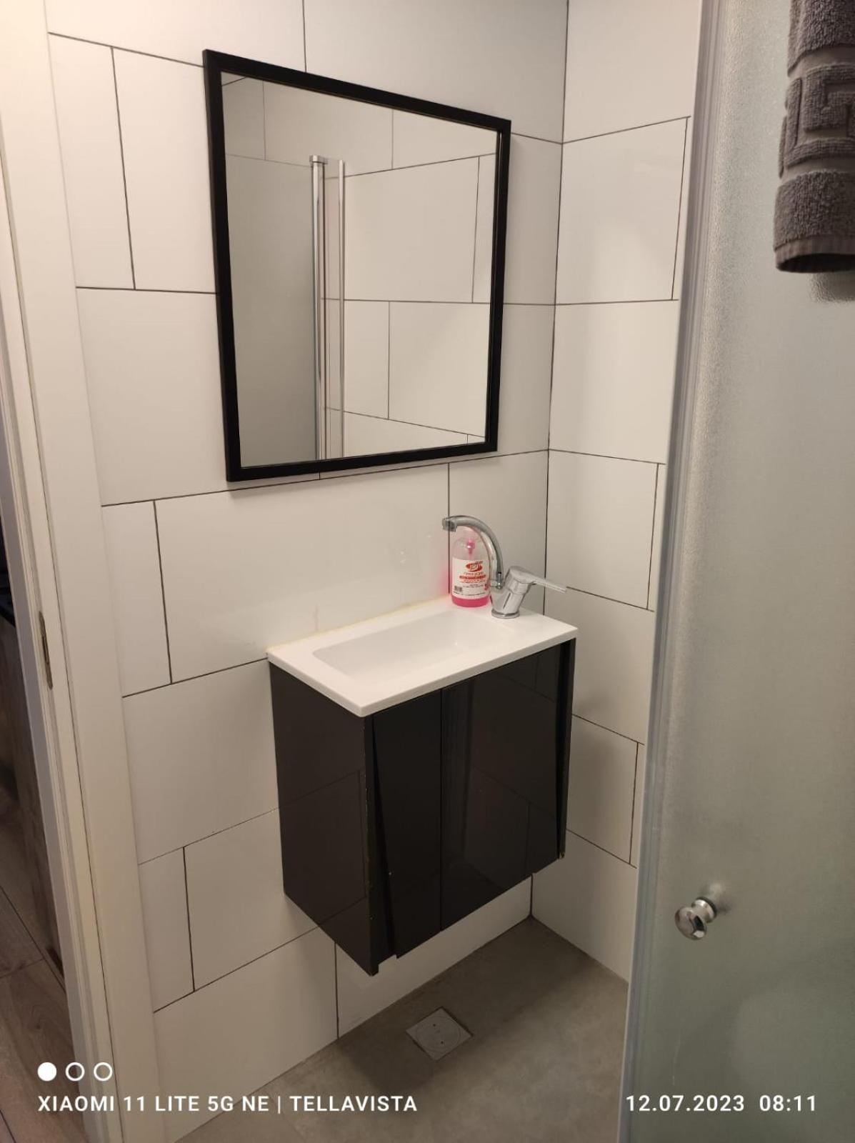 Nahal Oz 33 Aparthotel Бат Ям Екстериор снимка